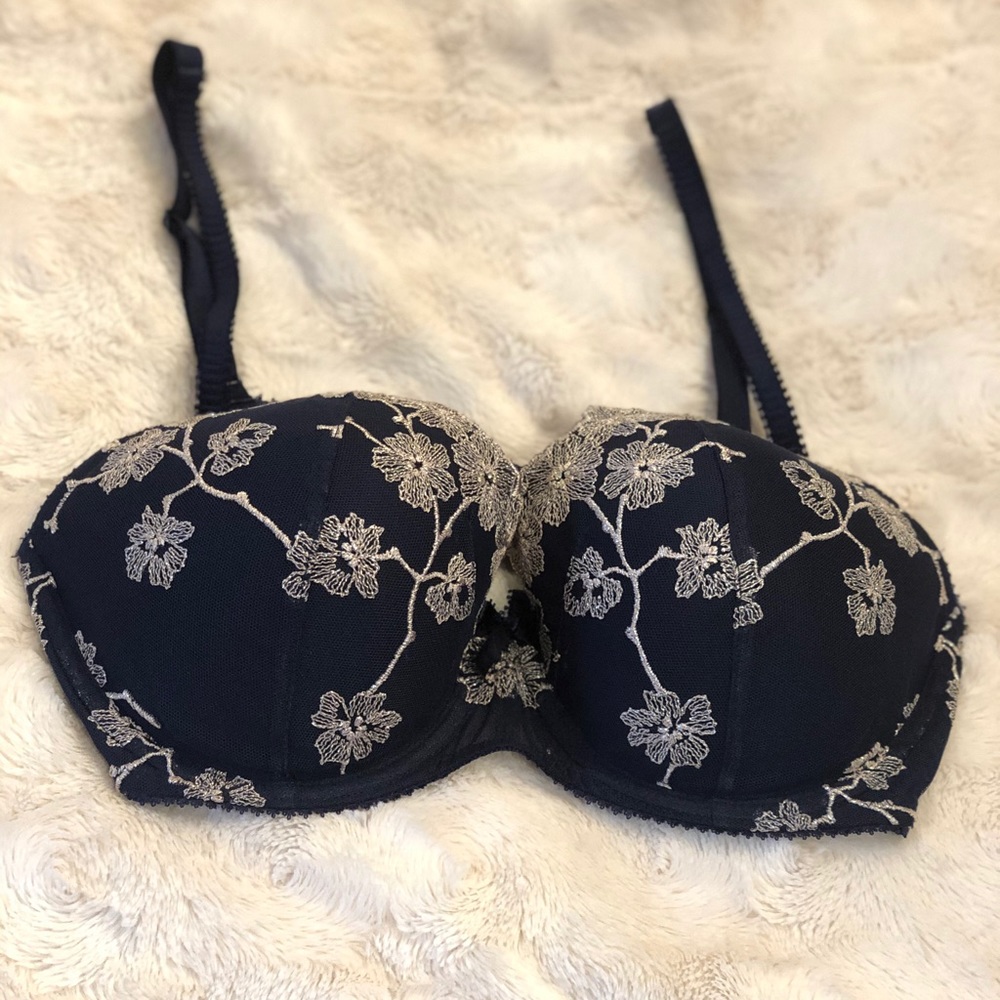 Victoria’s Secret Navy Bra size 36D